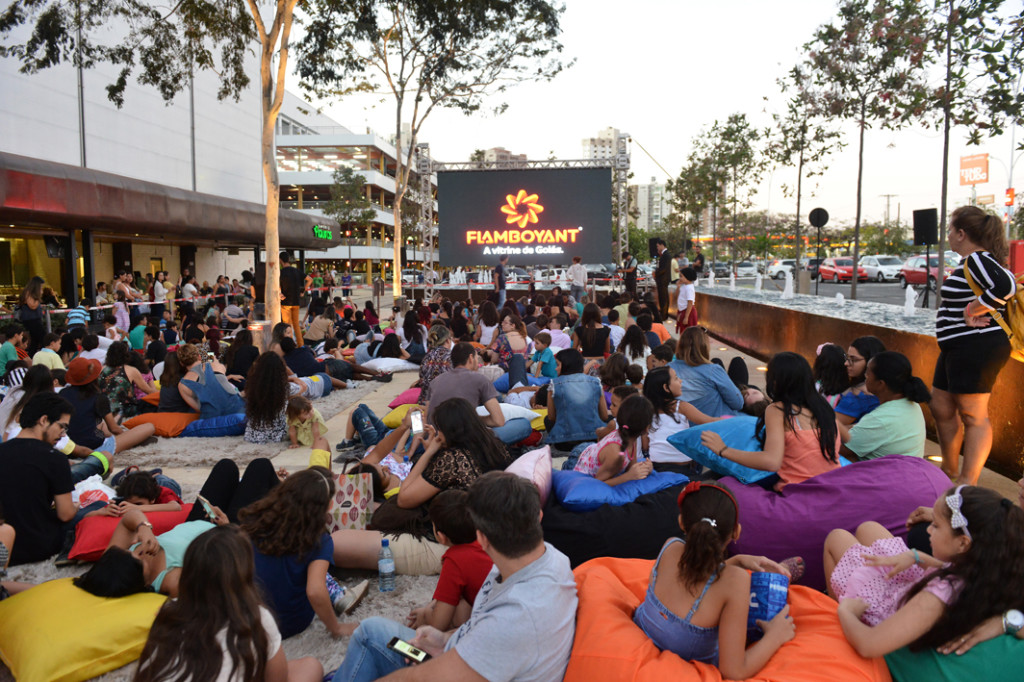 Cinema no Garden 00